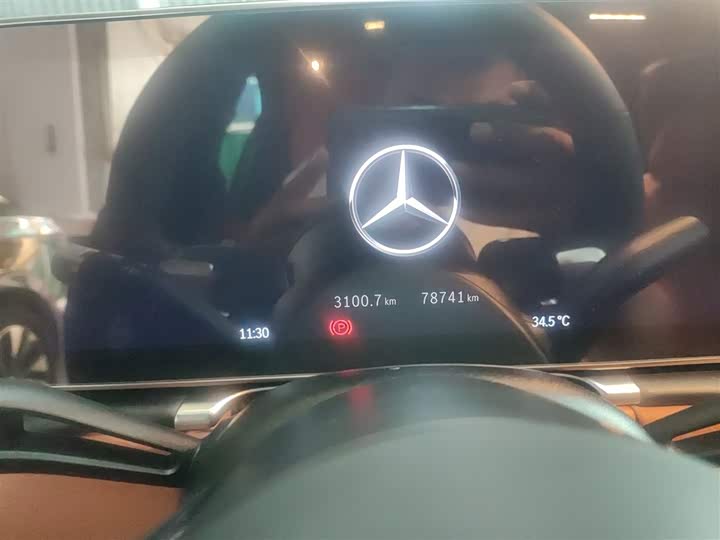 Фото 13 - Mercedes-Benz S-Class