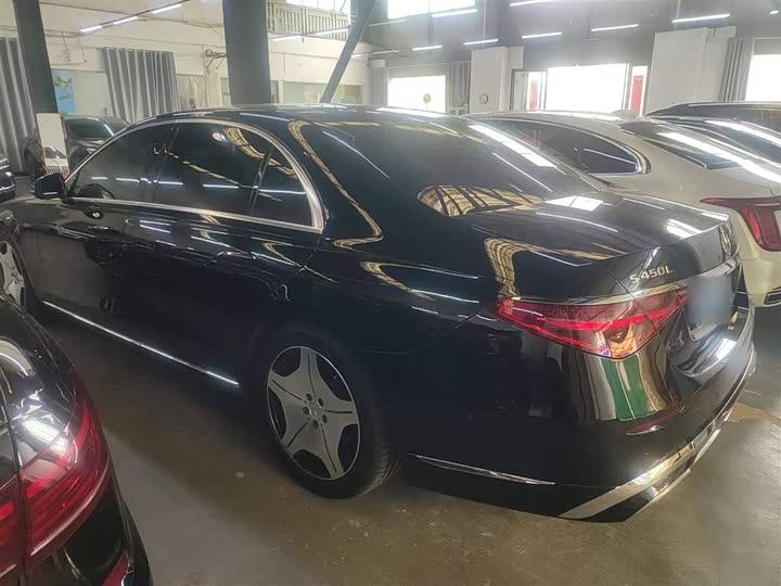 Фото 9 - Mercedes-Benz S-Class