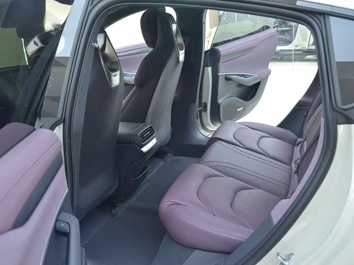 Фото 5 - Xiaomi SU7