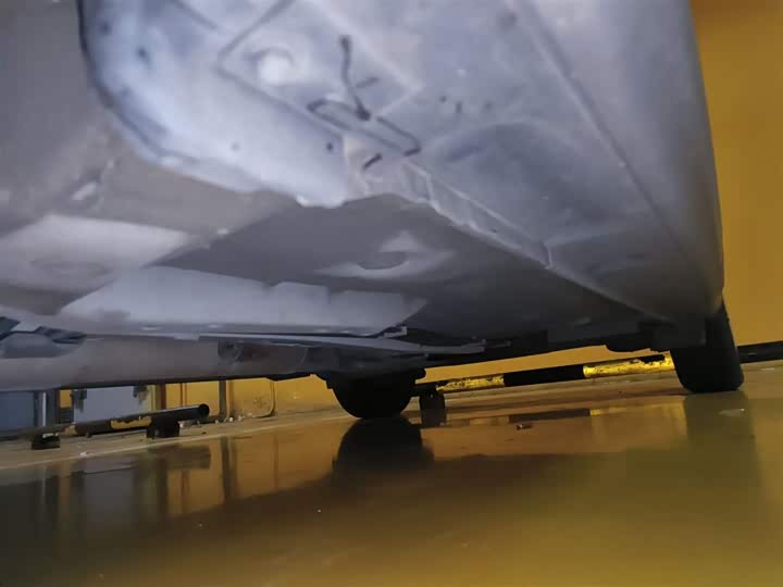 Фото 6 - Toyota Yaris L Hatchback