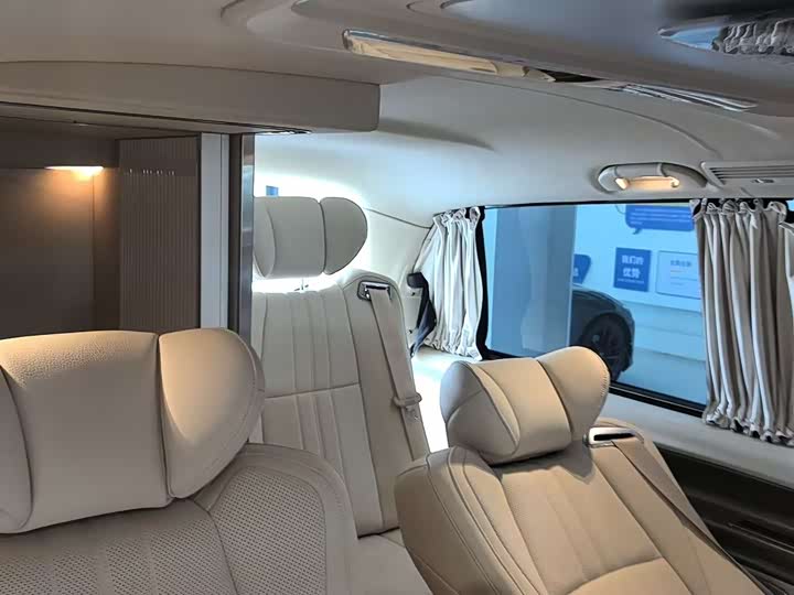 Фото 7 - Mercedes-Benz Vito