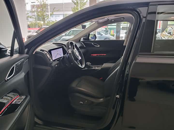 Фото 4 - Hongqi HS3