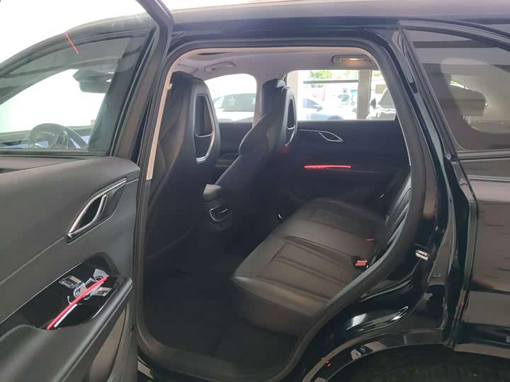 Фото 5 - Hongqi HS3