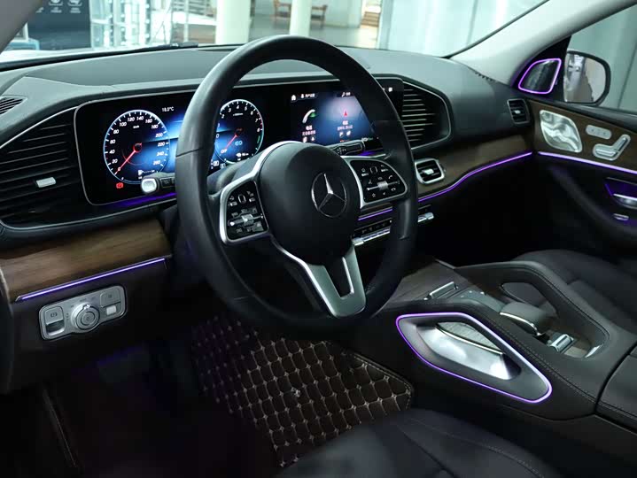 Photo 11 - Mercedes-Benz GLE-Class Hybrid