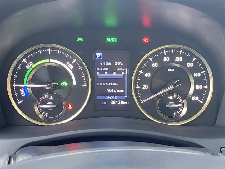 Фото 17 - Toyota Alphard