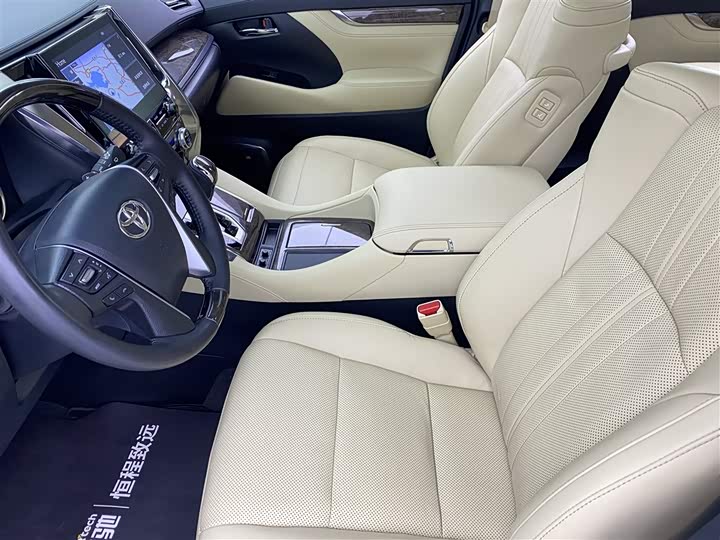 Фото 28 - Toyota Alphard