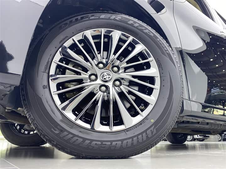 Фото 32 - Toyota Alphard