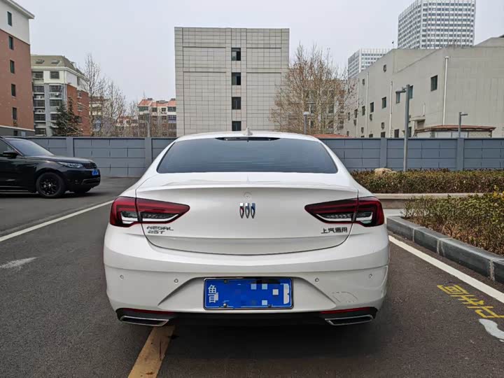 Фото 8 - Buick Regal