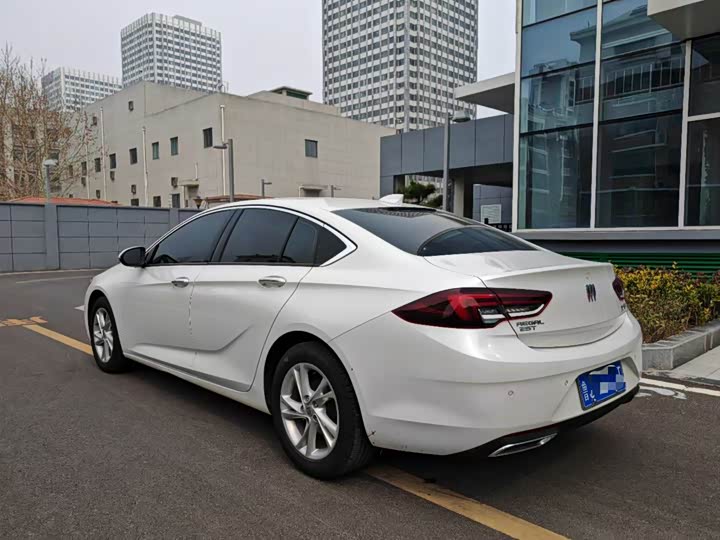 Фото 9 - Buick Regal