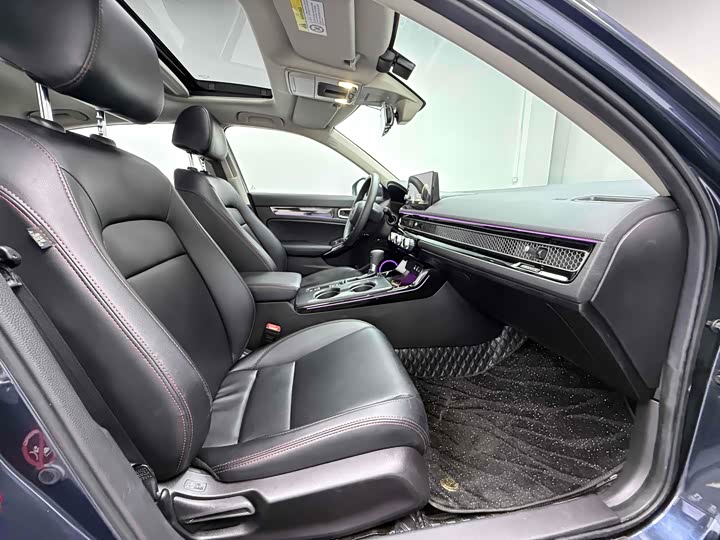 Фото 16 - Honda Civic