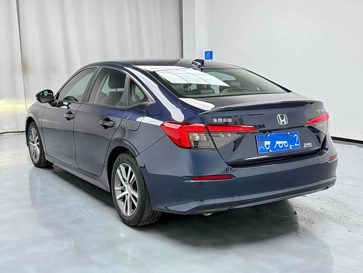 Фото 4 - Honda Civic