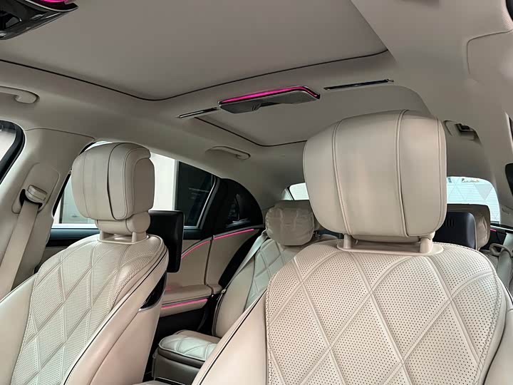 Фото 15 - Mercedes-Benz Maybach S-Class