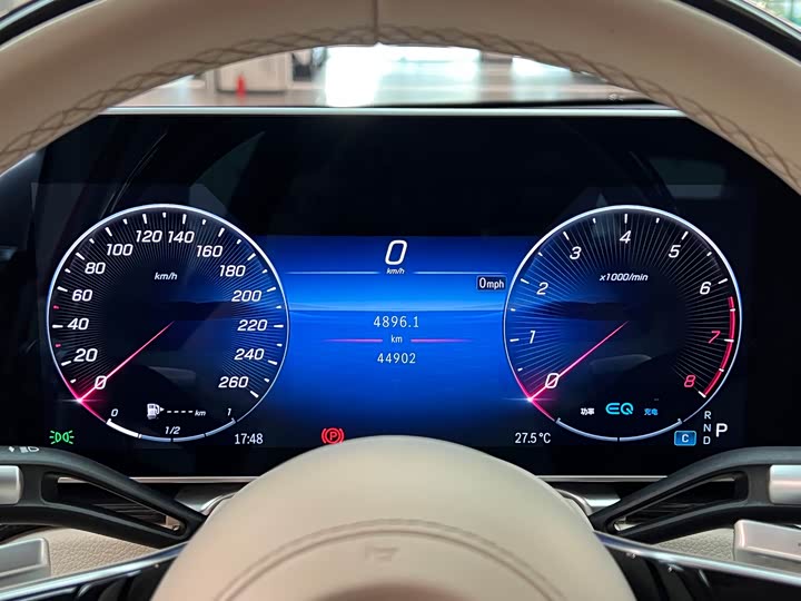 Фото 16 - Mercedes-Benz Maybach S-Class