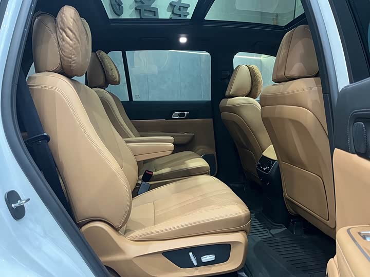 Фото 17 - LiXiang One