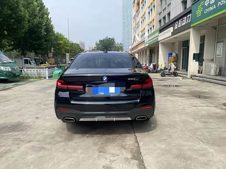 Фото 10 - BMW 5 Series