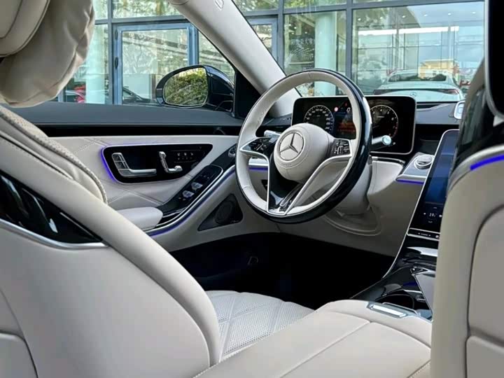 Фото 6 - Mercedes-Benz Maybach S-Class