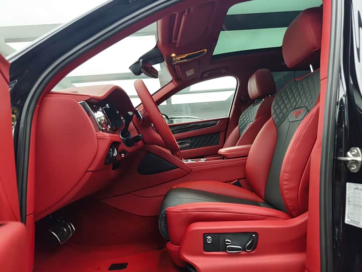 Фото 7 - Bentley Bentayga