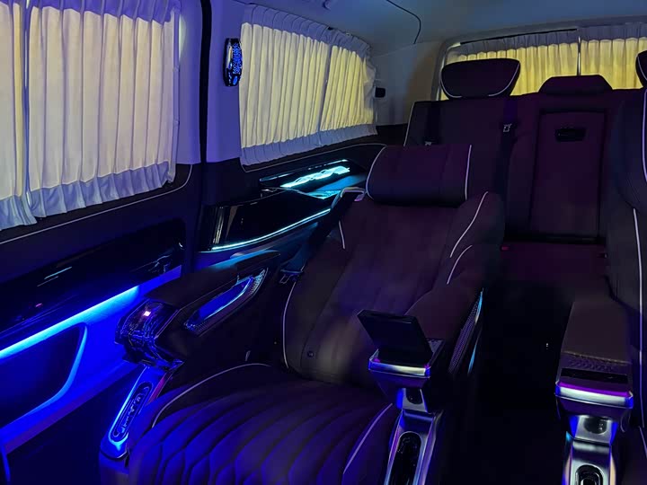 Фото 15 - Mercedes-Benz Vito