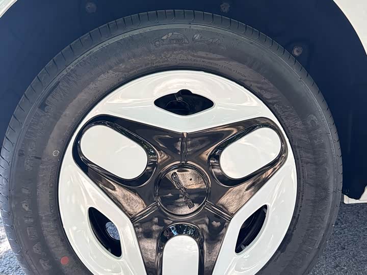 Фото 10 - Geely Galaxy Panda Mini