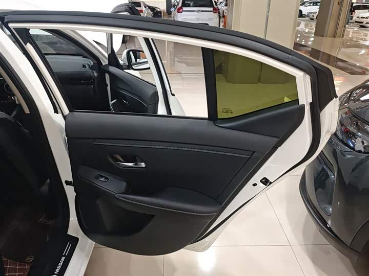 Фото 27 - Nissan Sylphy