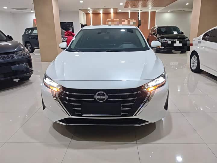 Фото 3 - Nissan Sylphy