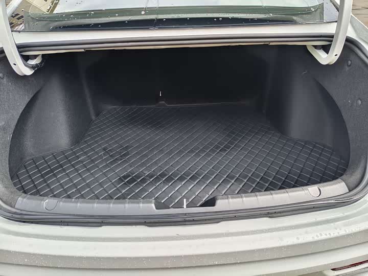 Фото 15 - Geely Preface