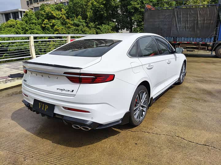 Фото 18 - Geely Preface