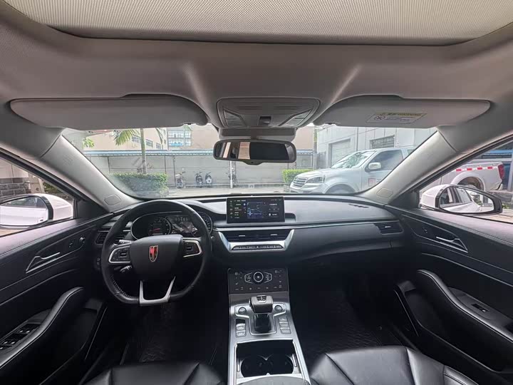 Фото 9 - Hongqi H5