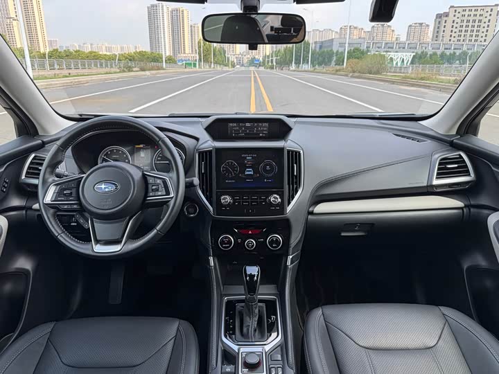 Фото 18 - Subaru Forester