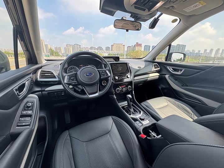 Фото 20 - Subaru Forester