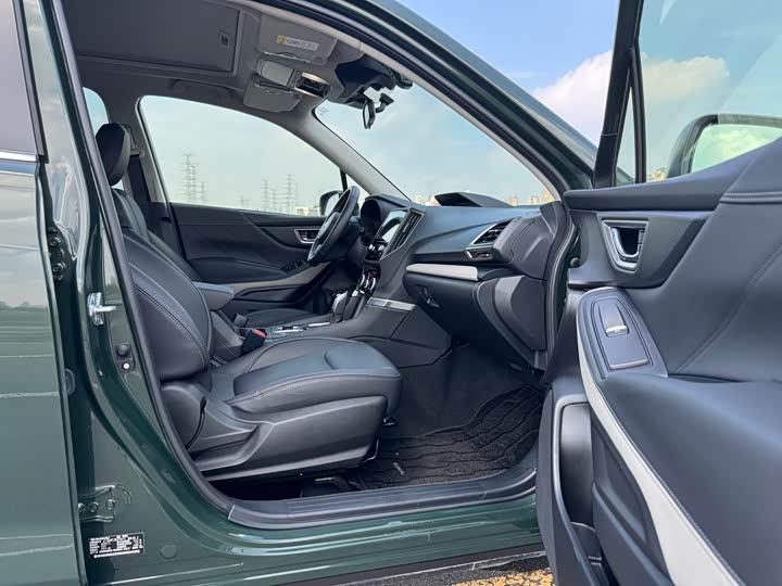 Фото 21 - Subaru Forester