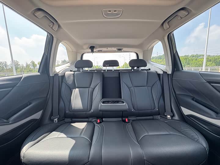 Фото 24 - Subaru Forester