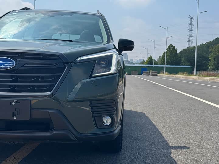 Фото 4 - Subaru Forester