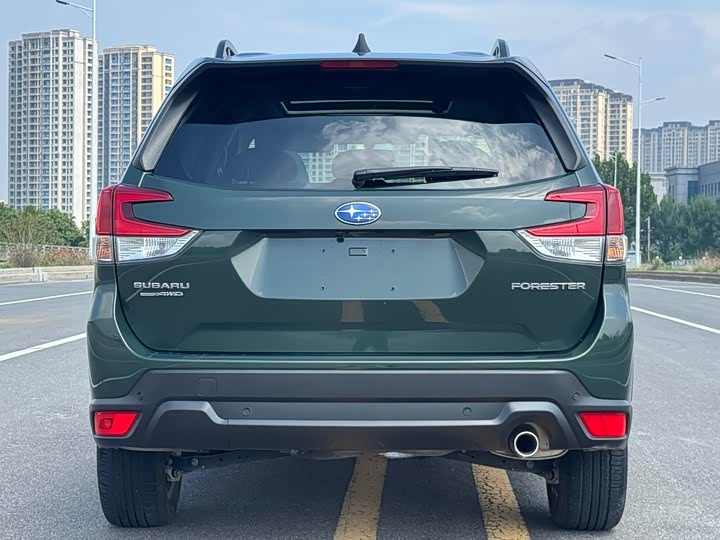 Фото 9 - Subaru Forester