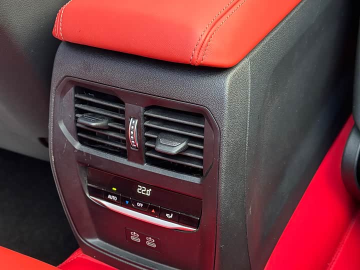 Фото 15 - BMW M4