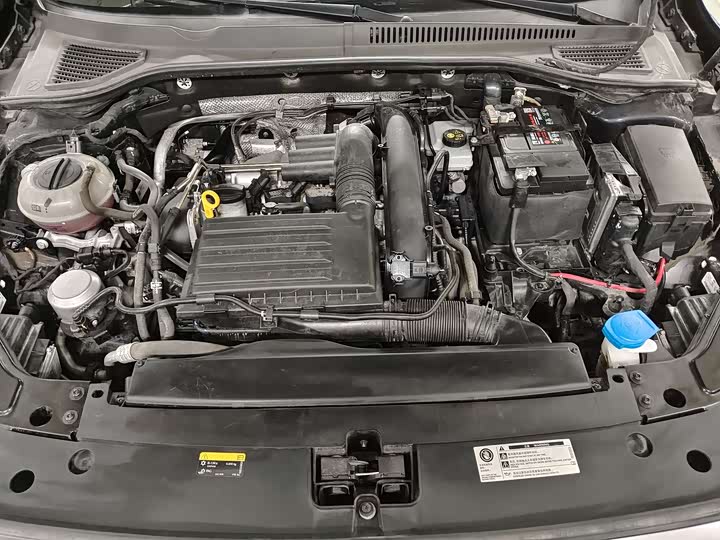 Фото 8 - Volkswagen Passat