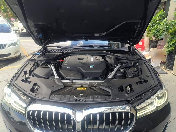 Фото 20 - BMW 5 Series Hybrid