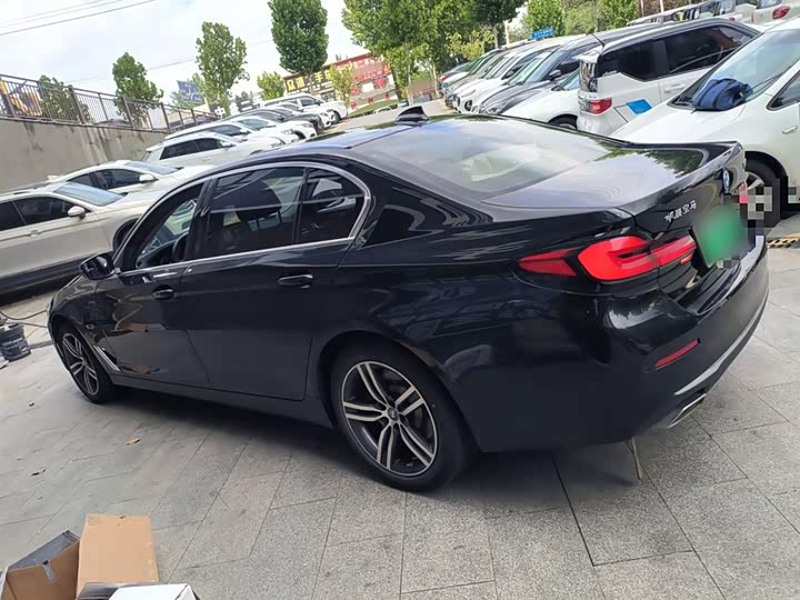 Фото 5 - BMW 5 Series Hybrid