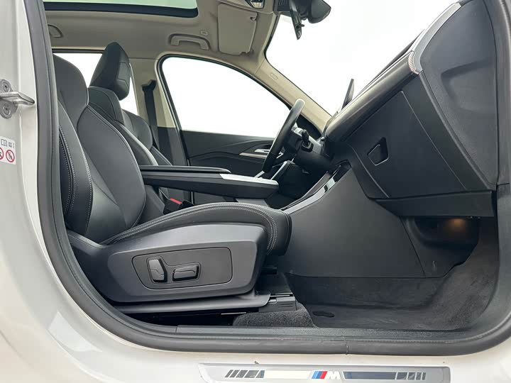 Фото 12 - BMW X1