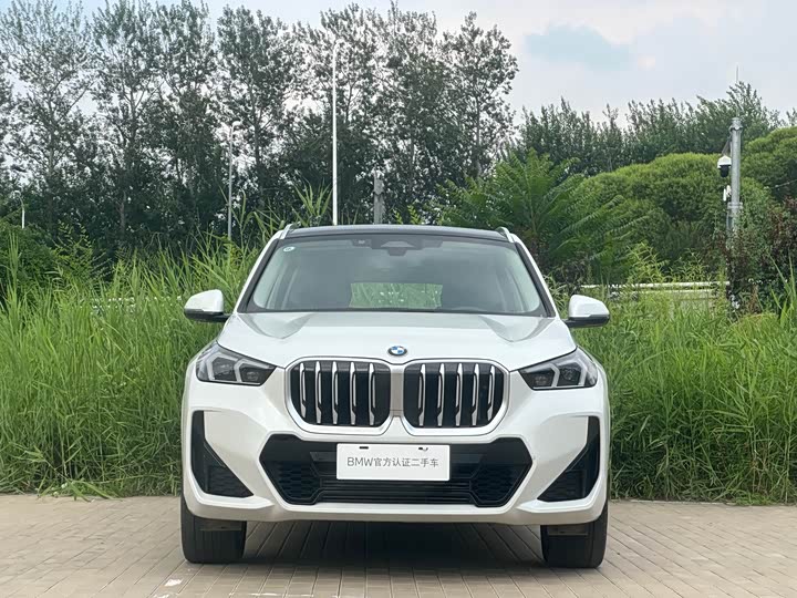 Фото 2 - BMW X1