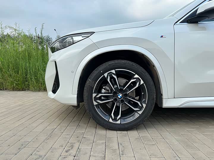 Фото 4 - BMW X1