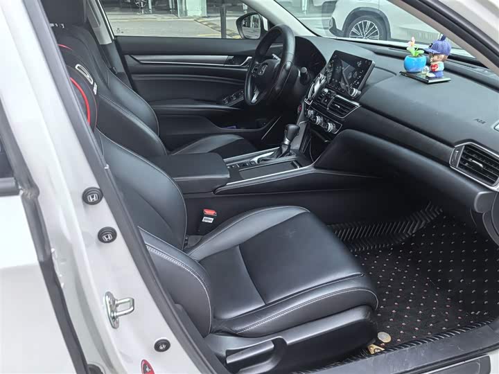 Фото 14 - Honda Inspire