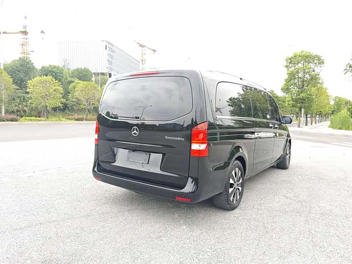 Фото 12 - Mercedes-Benz Vito