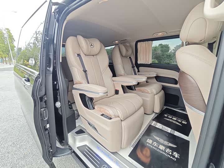 Фото 9 - Mercedes-Benz Vito