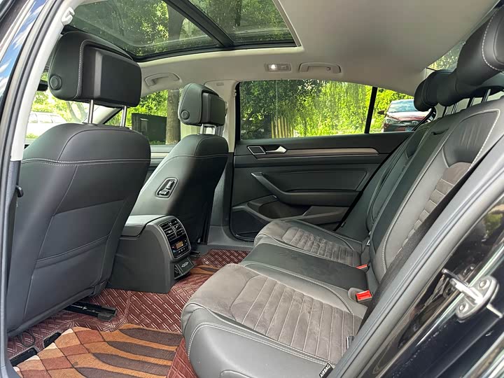 Фото 8 - Volkswagen Magotan