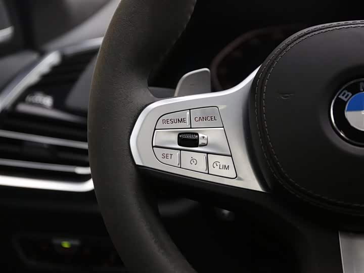 Фото 15 - BMW X5