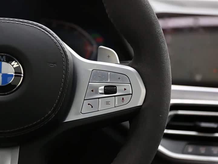 Фото 16 - BMW X5