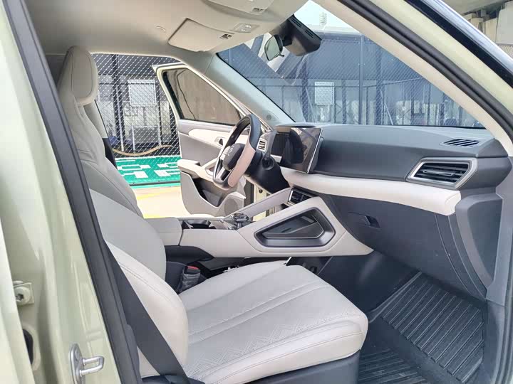 Фото 11 - BYD Yuan Up