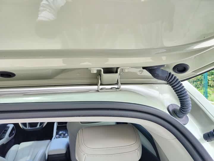 Фото 19 - BYD Yuan Up