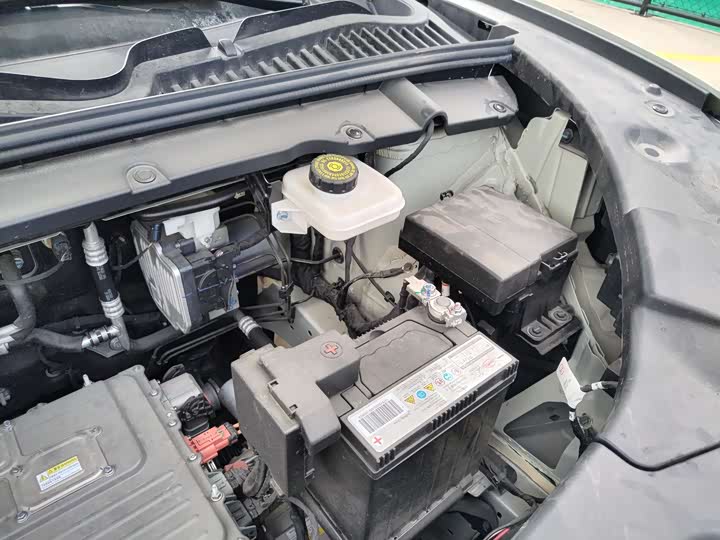 Фото 25 - BYD Yuan Up